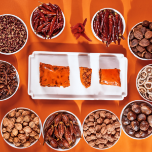 紅油在火鍋調(diào)料中為何必不可少？原因剖析